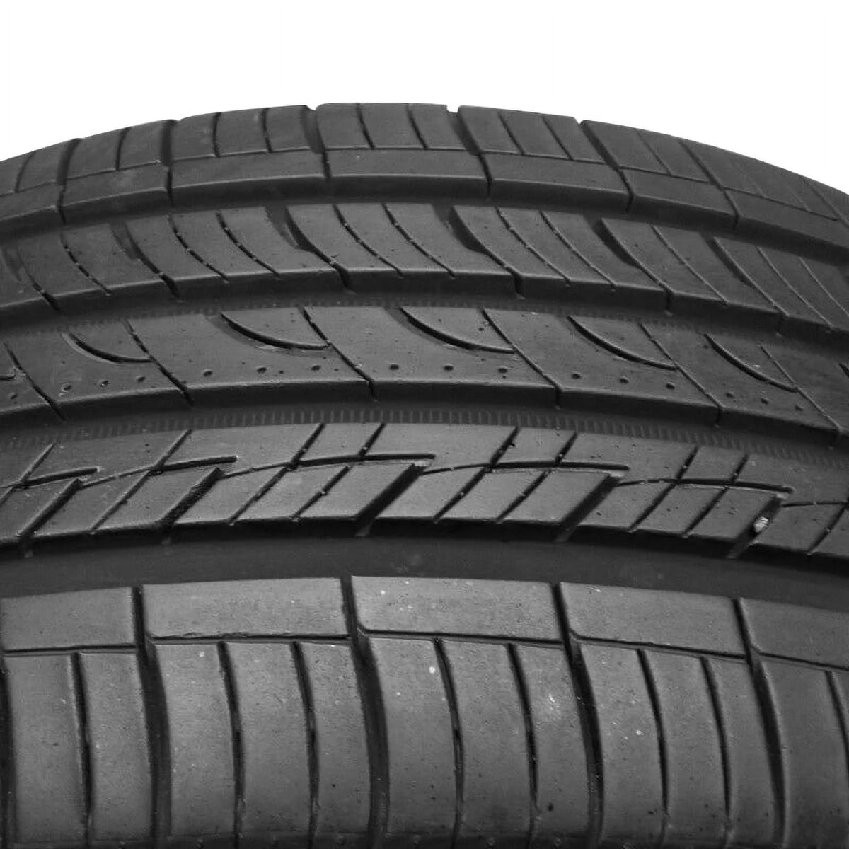 235/65R17 104H All Season Tire X31495
