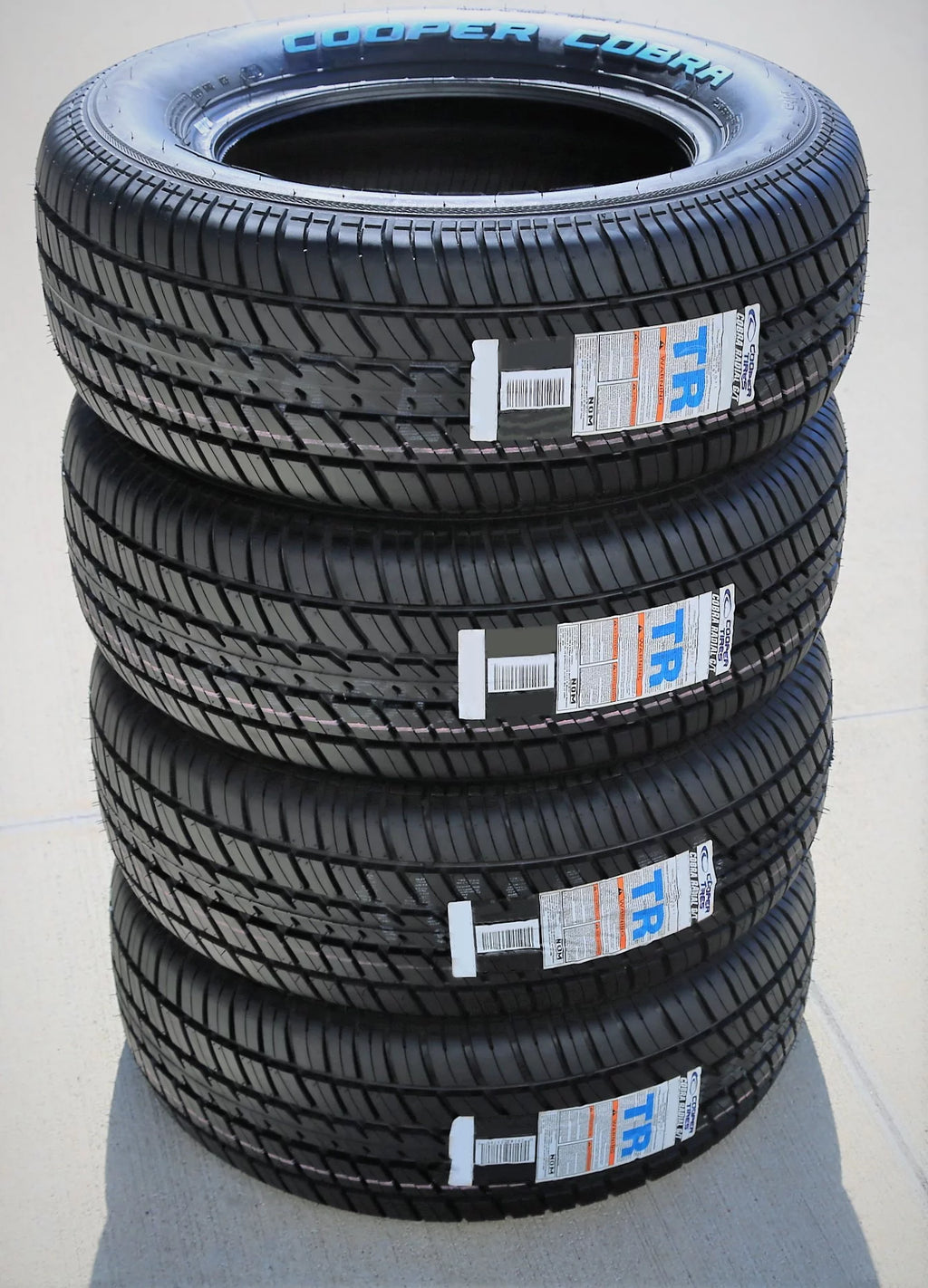 Set of 4 All Season Tires A9528
