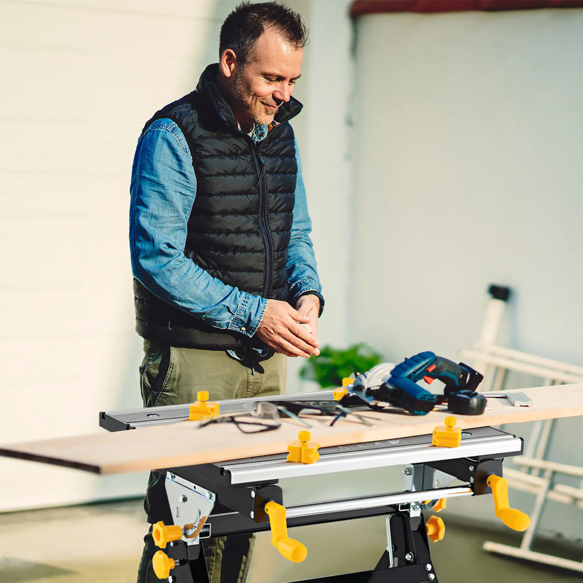 Folding Portable Workbench with Adjustable Height P6424