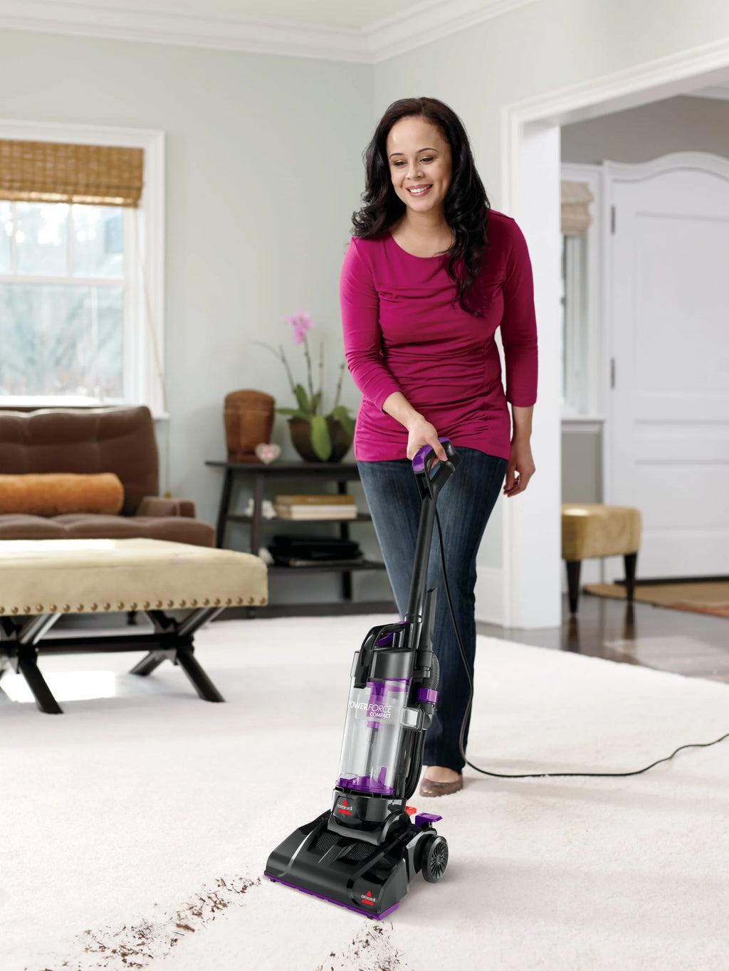 Compact Bagless Vacuum L732518
