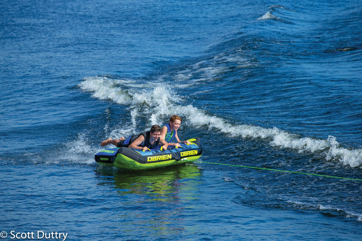 Waterskiing Towable G57435