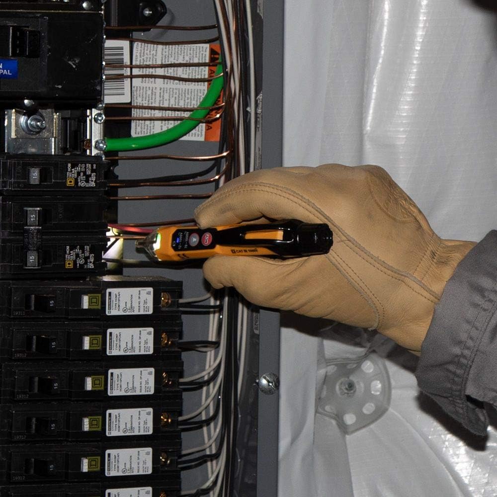 Non-Contact Voltage Tester and GFCI Receptacle Tester with LCD A76068