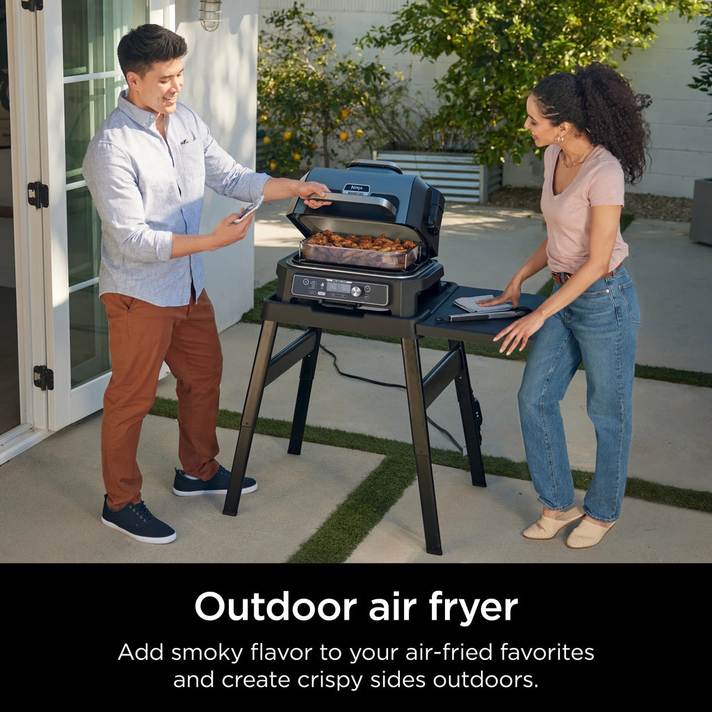 7-in-1 Outdoor Grill & Smoker V768939