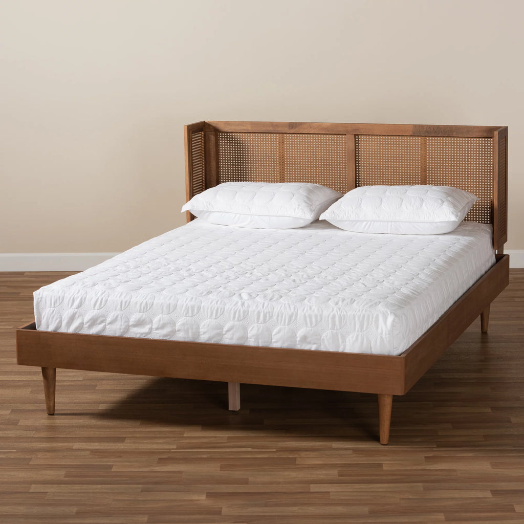 Queen Size Wood and Synthetic Rattan Platform Bed C36130