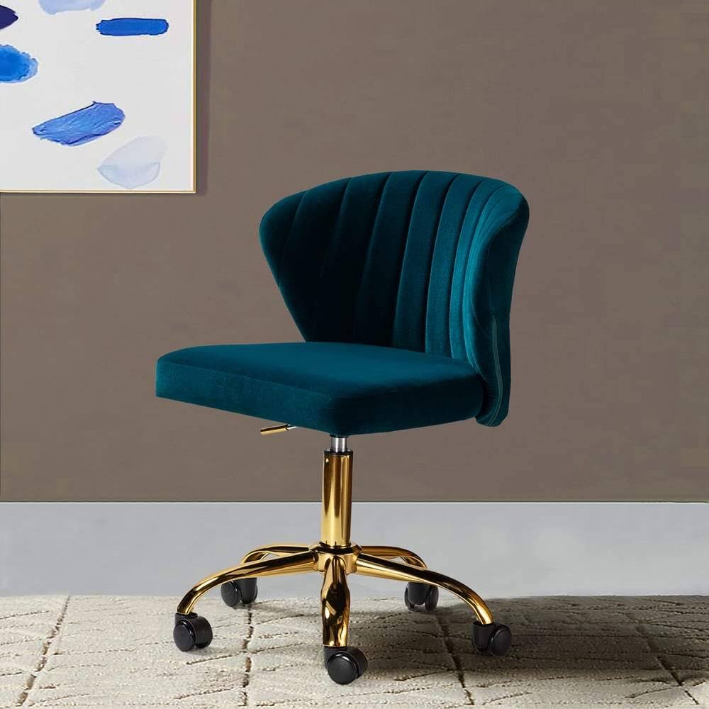 Ivory Swivel Task Chair Q606