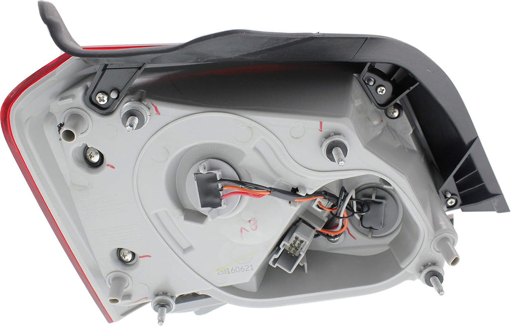 Tail Light Set of 2 U9314