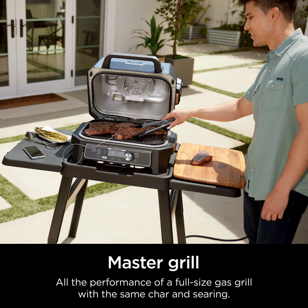 7-in-1 Outdoor Grill & Smoker V768939